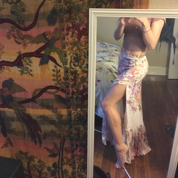 Floral Boho maxi skirt - Picture 2 of 6